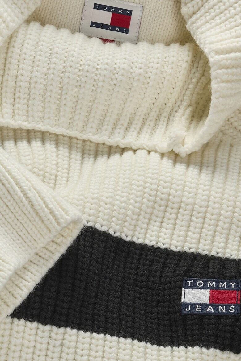 Tommy Jeans Pulover in dungi tricotat fin - Pled.ro