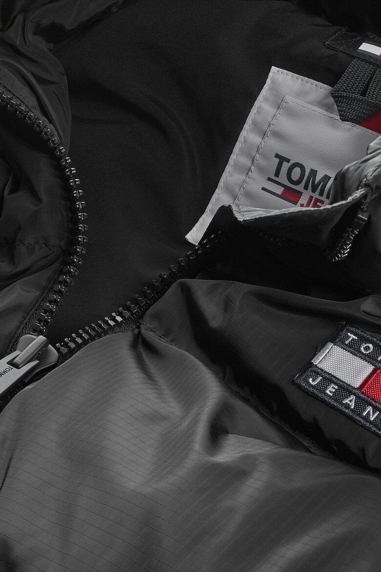 Tommy Jeans Vesta cu gluga umplutura de puf si aspect matlasat - Pled.ro