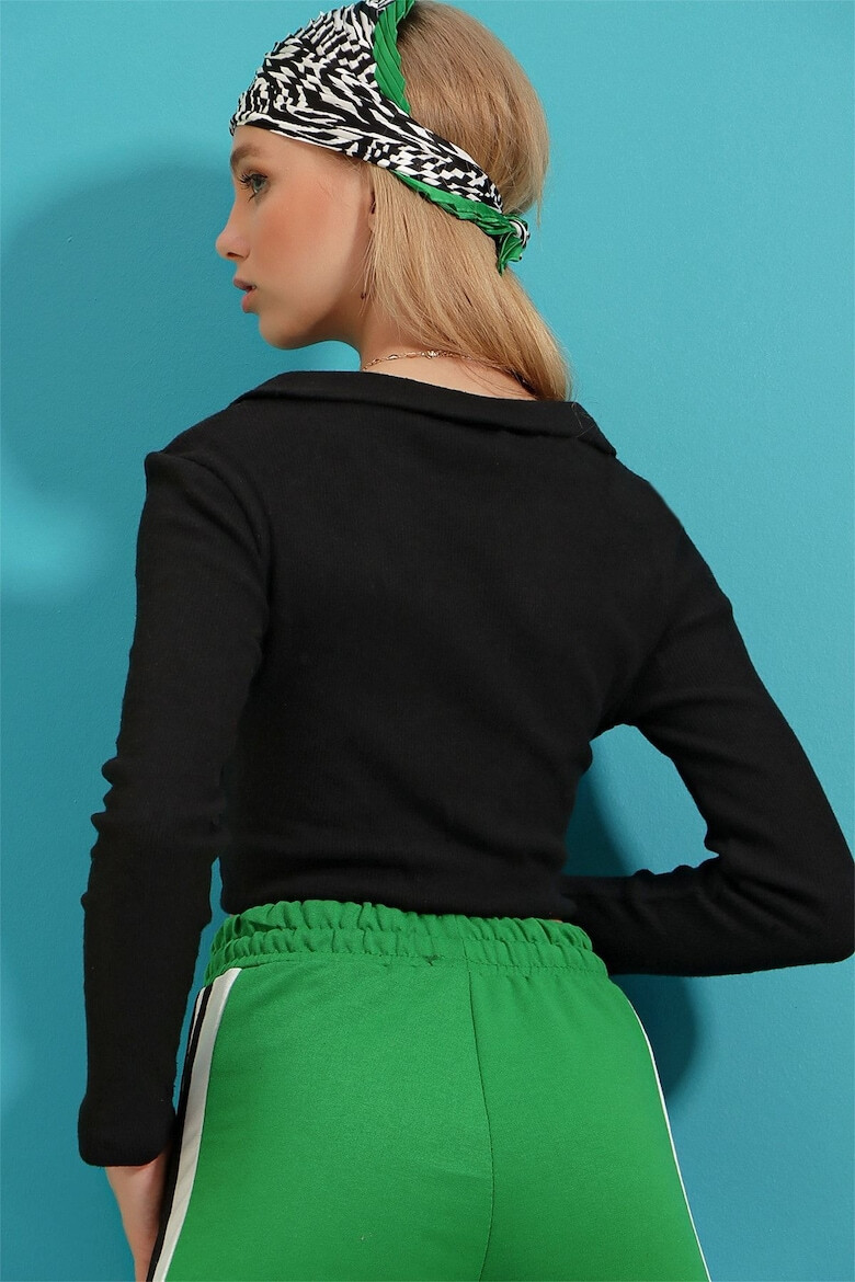 Trend Alaçatı Stili Bluza crop polo - Pled.ro