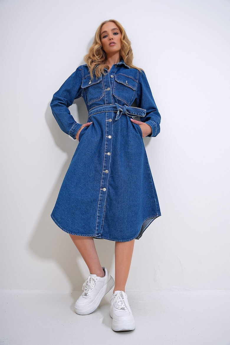 Trend Alaçatı Stili Rochie-camasa de denim cu buzunare aplicate pe piept - Pled.ro