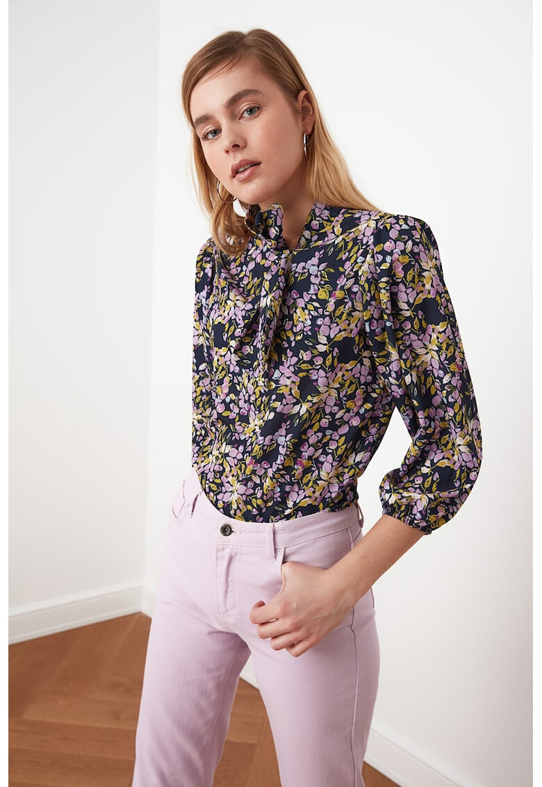 Trendyol Bluza cu imprimeu floral si maneci trei sferturi - Pled.ro