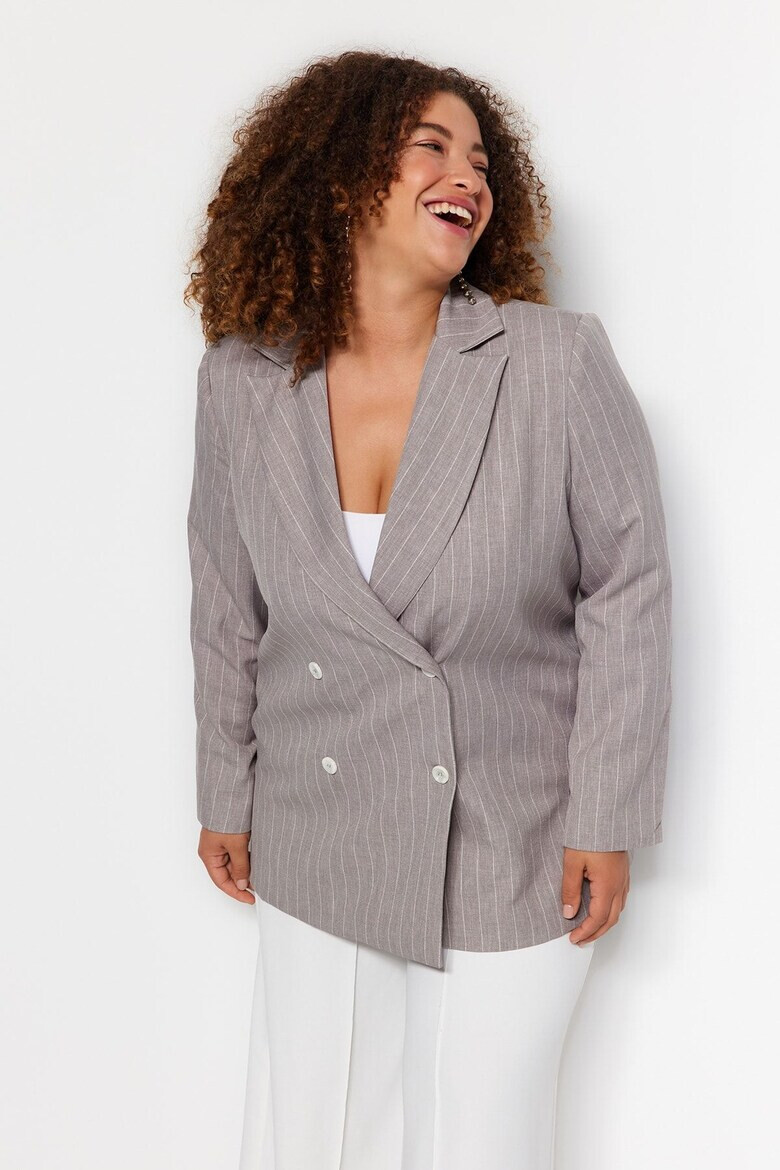 Trendyol Sacou plus size cu model in dungi - Pled.ro