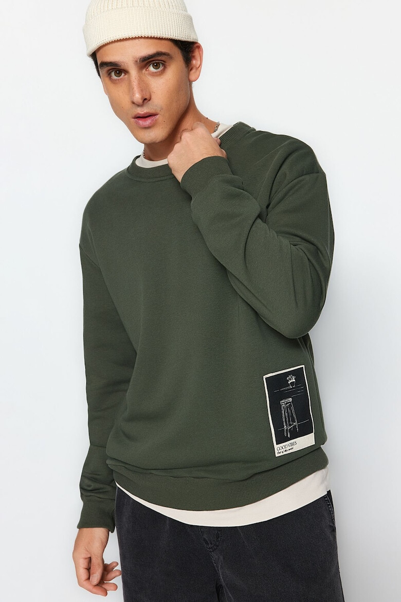 Trendyol Sweatshirt With Decorative Patch - Pled.ro