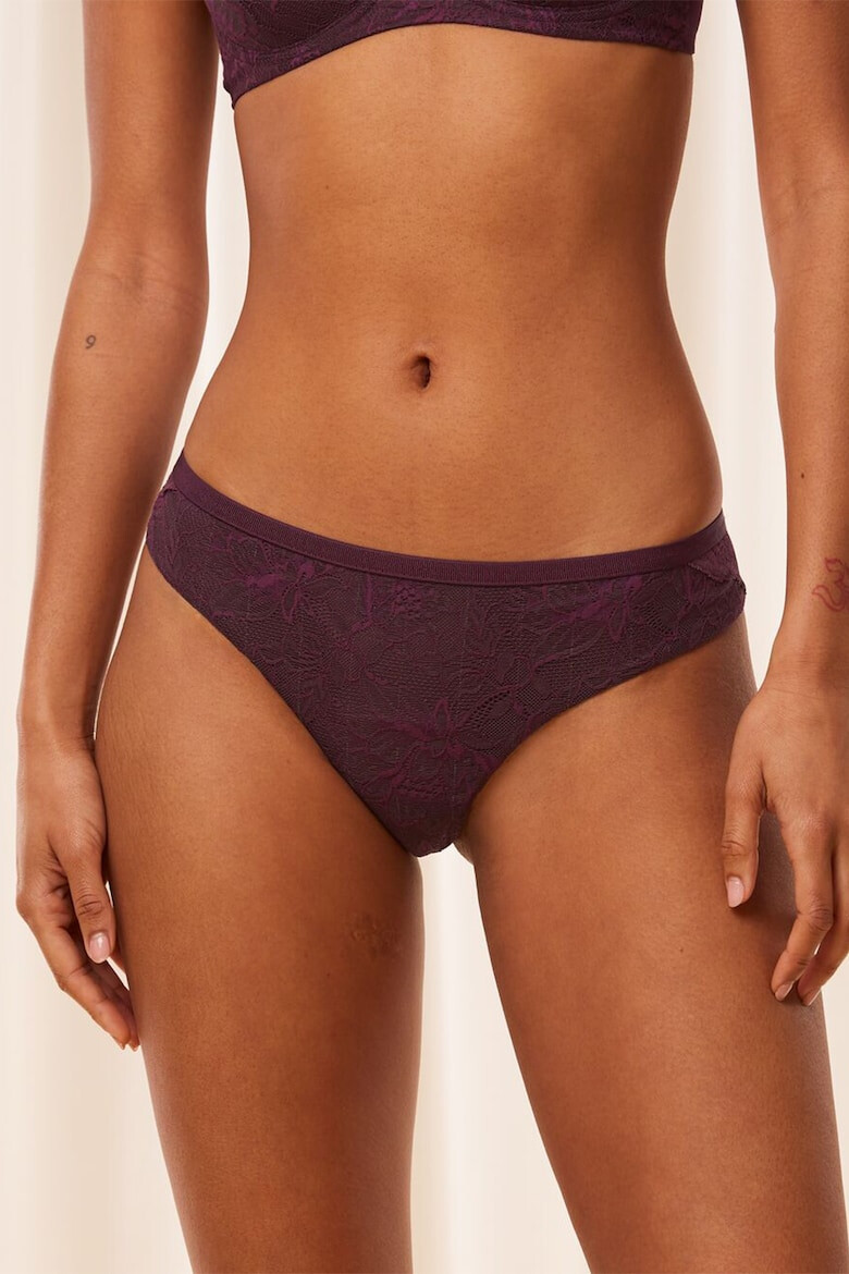 Triumph Chiloti brazilien de dantela Amourette - Pled.ro