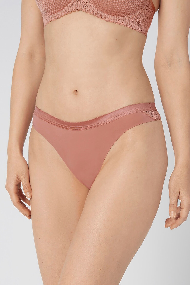 Triumph Chiloti tanga cu insertie de dantela Aura Spotlight - Pled.ro