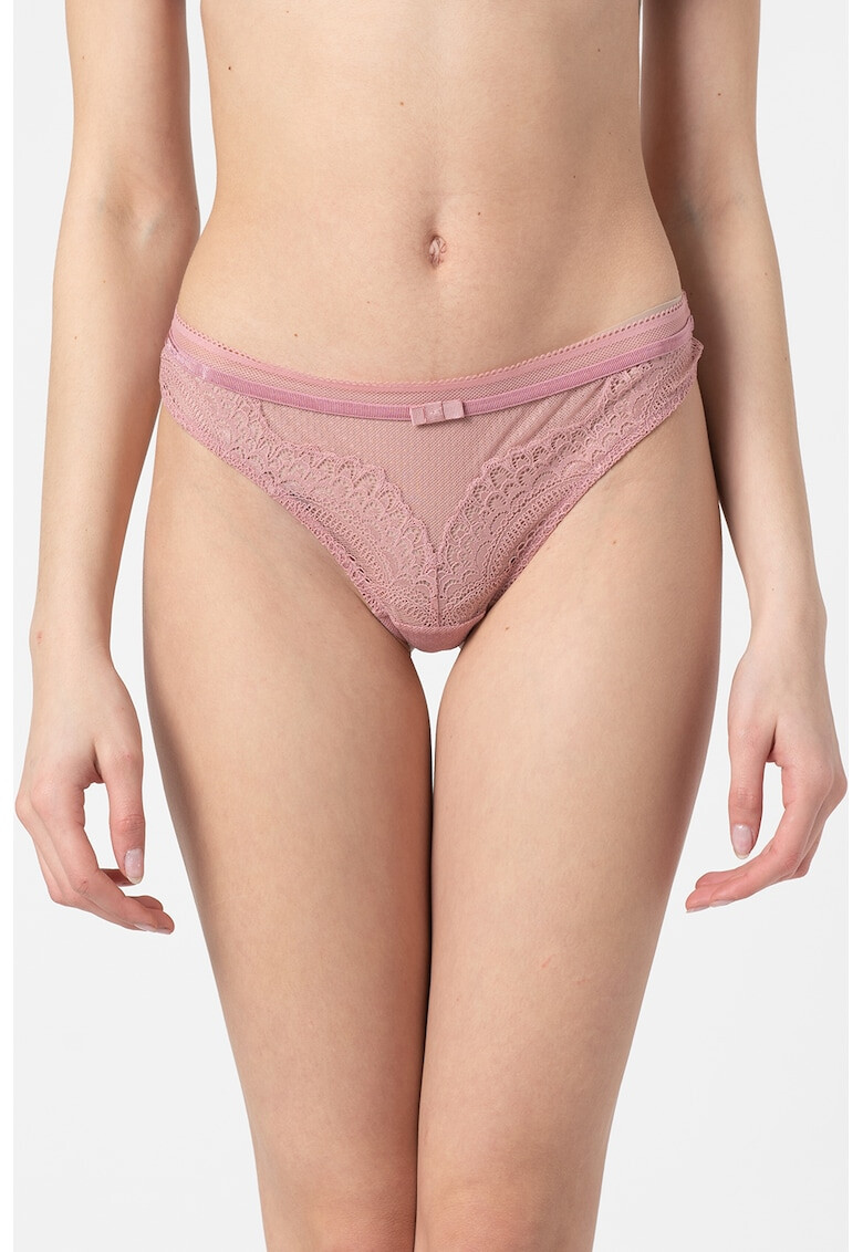 Triumph Chiloti tanga din dantela Beauty-Full Darling - Pled.ro