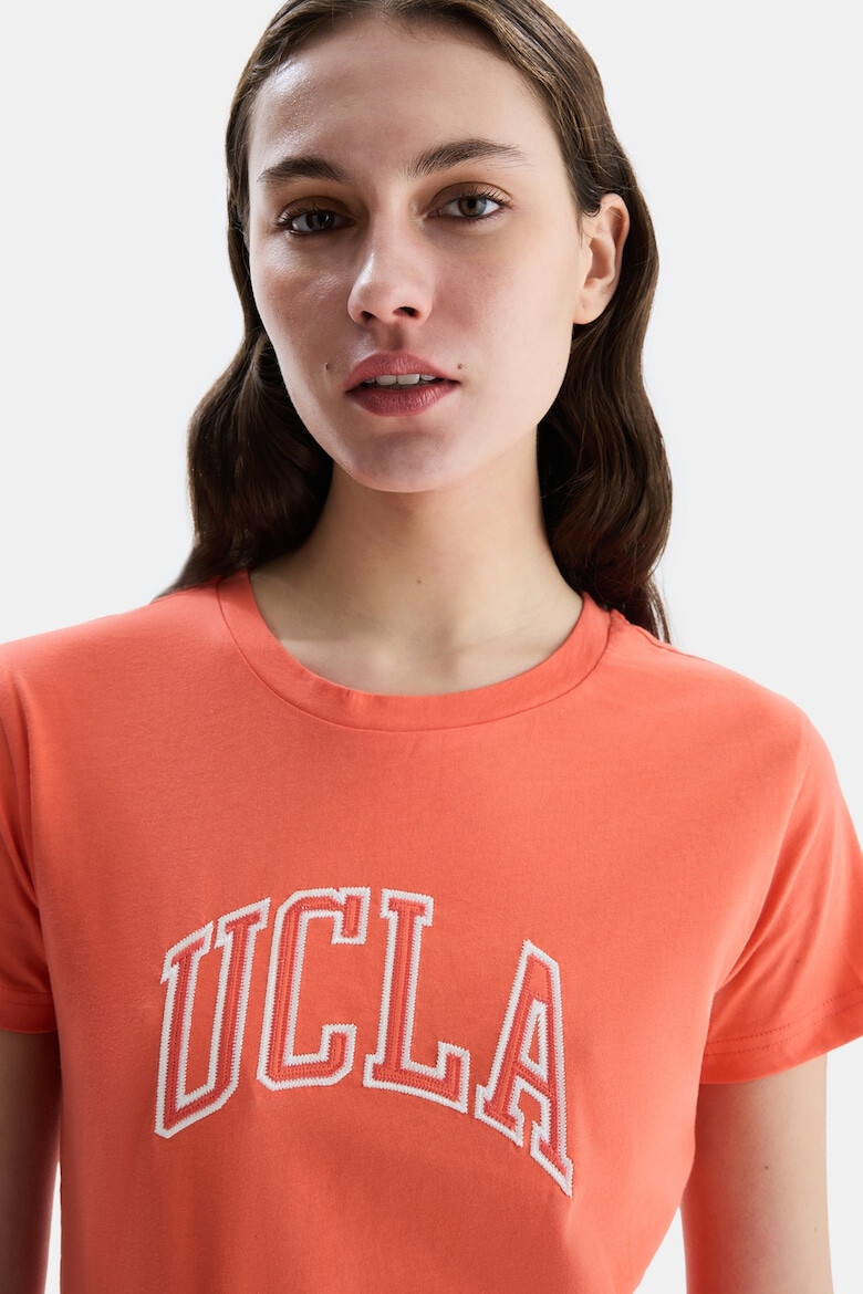 UCLA Tricou cu decolteu la baza gatului si broderie logo Angela - Pled.ro