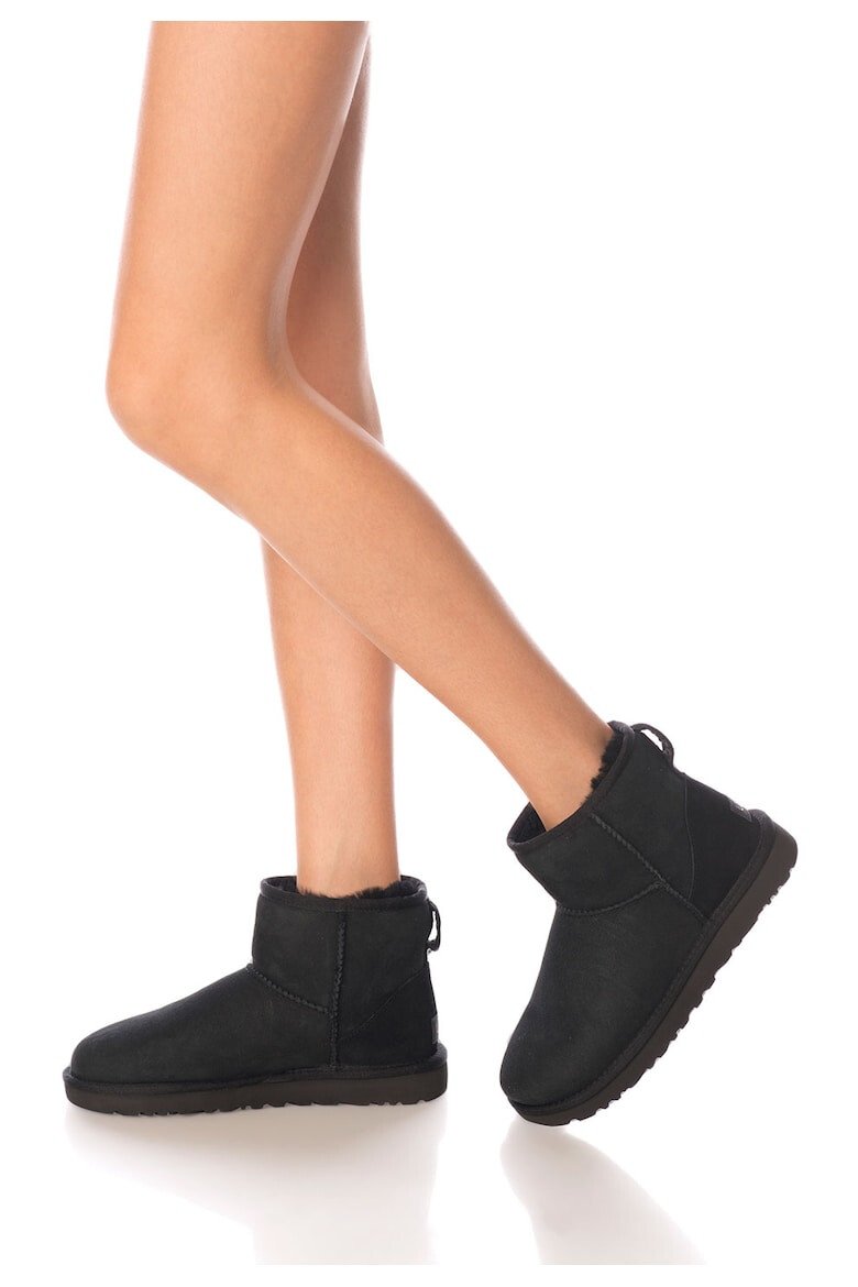 UGG Cizme scurte de piele intoarsa Classic Mini II - Pled.ro