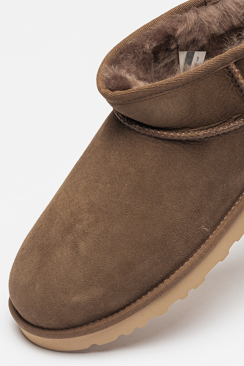 UGG Cizme scurte slip-on din piele de oaie Classic Ultra - Pled.ro