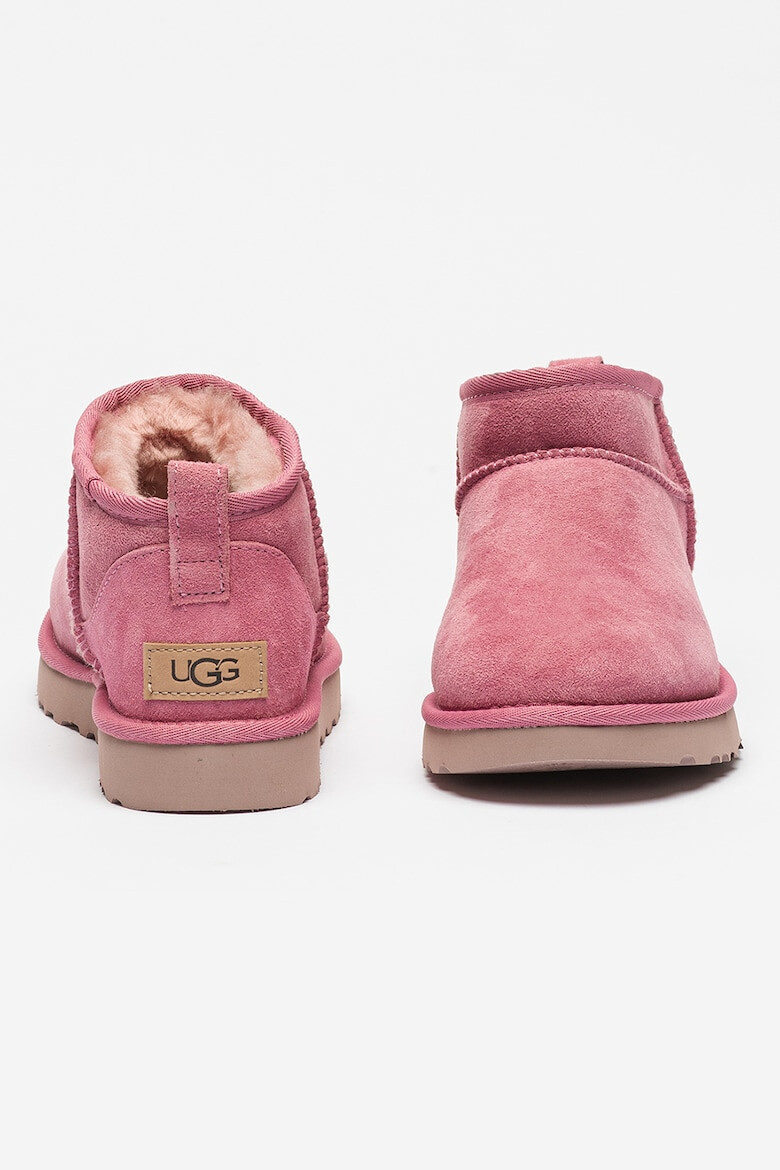 UGG Ghete slip-on de piele intoarsa cu finisaj rezistent la apa Classic Ultra Mini - Pled.ro