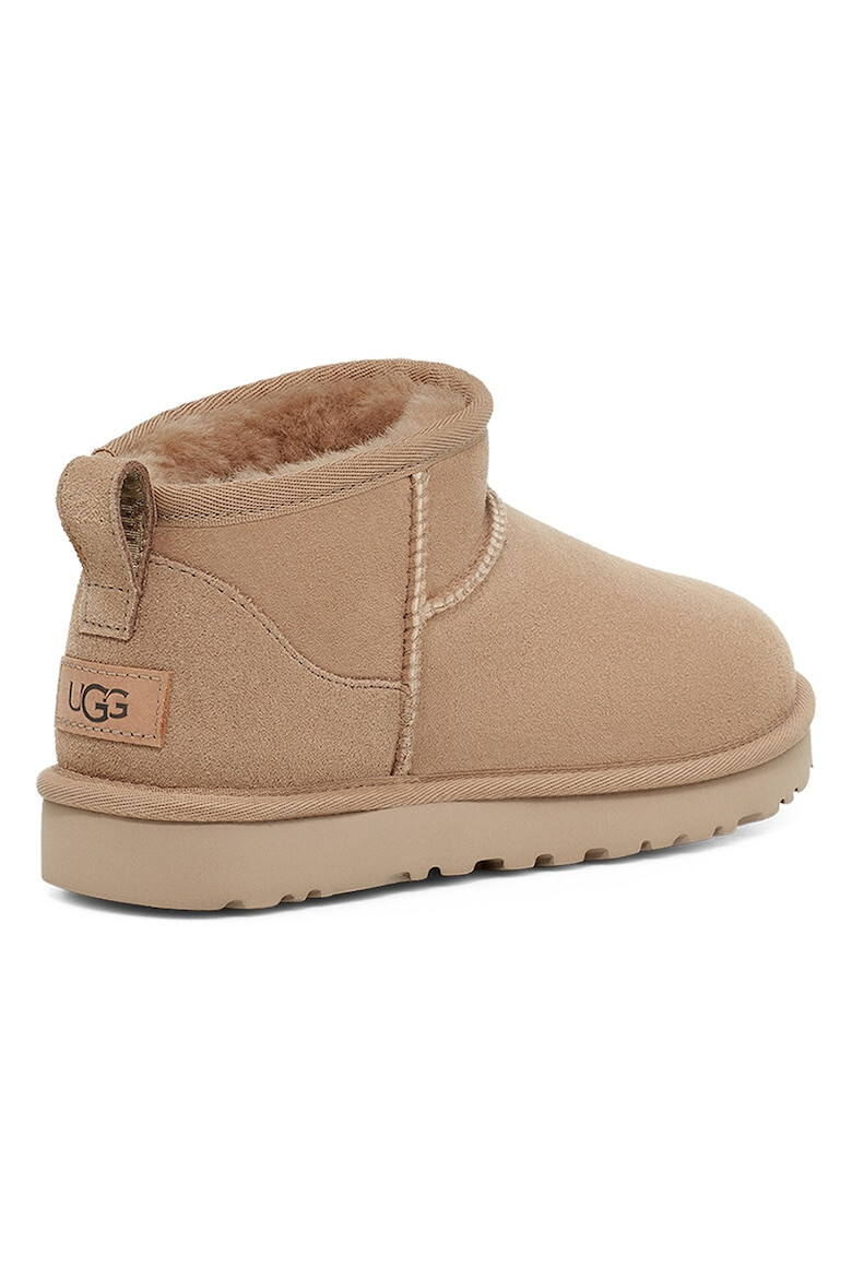 UGG Ghete slip-on de piele intoarsa cu finisaj rezistent la apa Classic Ultra Mini - Pled.ro