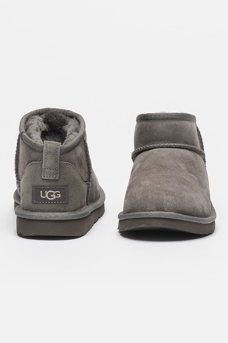 UGG Ghete slip-on rezistente la apa din piele intoarsa Classic Ultra Mini - Pled.ro