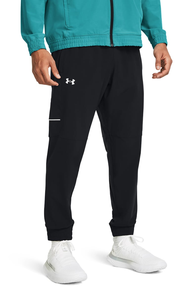 Under Armour Pantaloni cu logo discret pentru baschet - Pled.ro