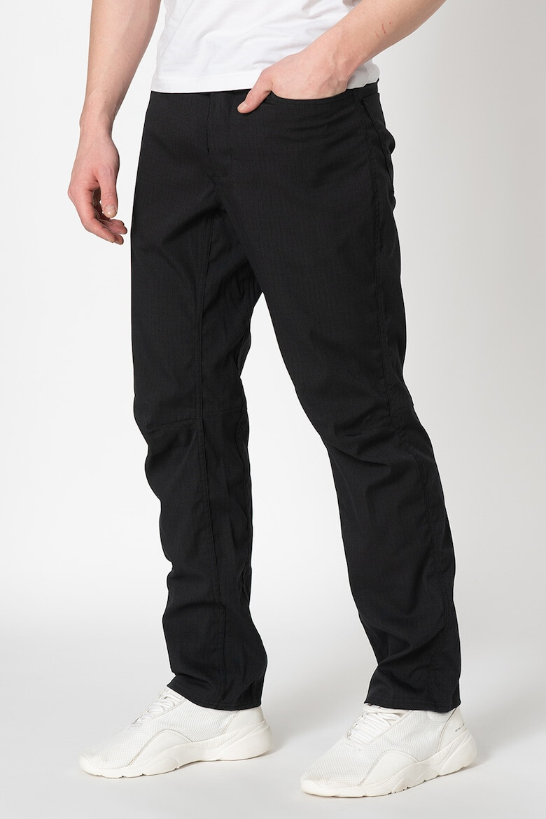 Under Armour Pantaloni lejeri - Pled.ro