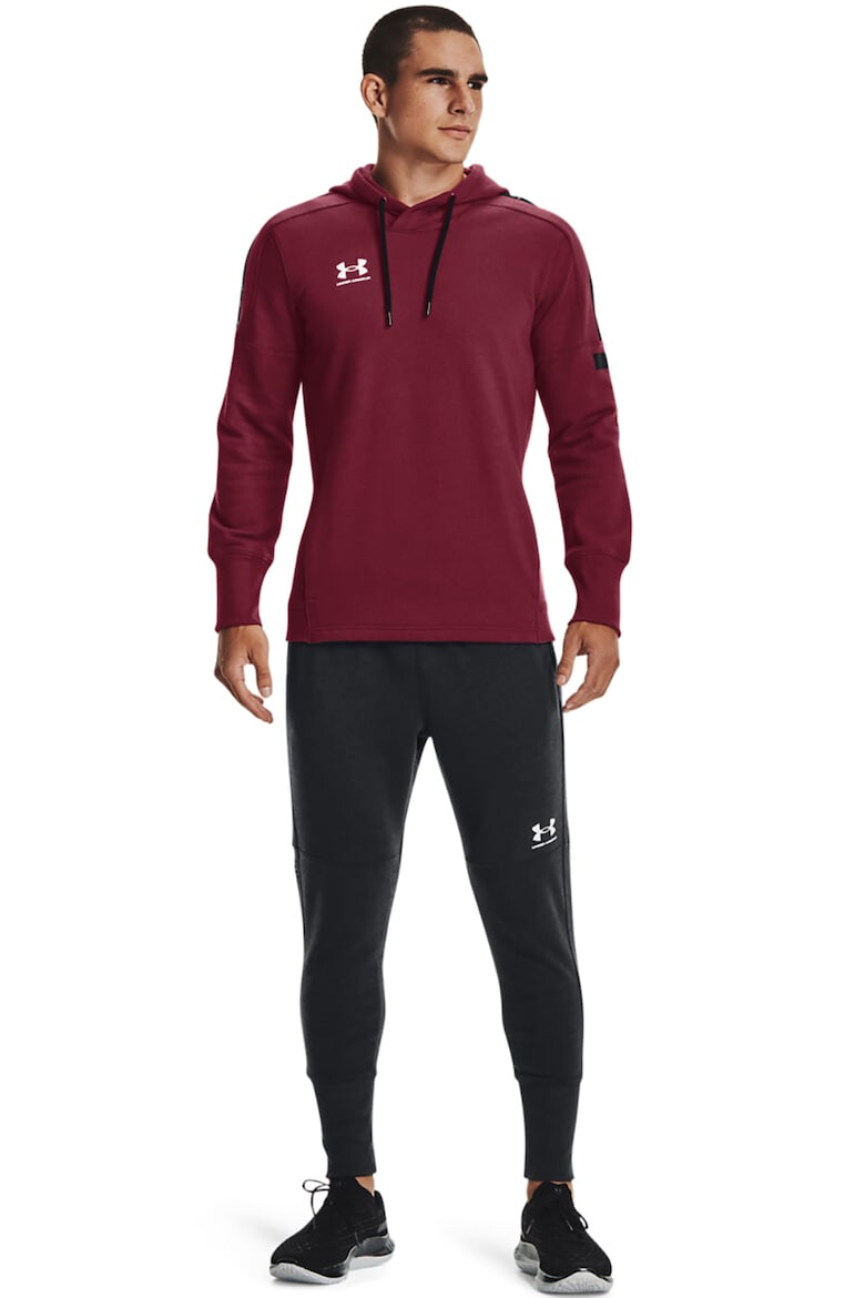 Under Armour Pantaloni pentru fotbal Accelerate Off-Pitch - Pled.ro