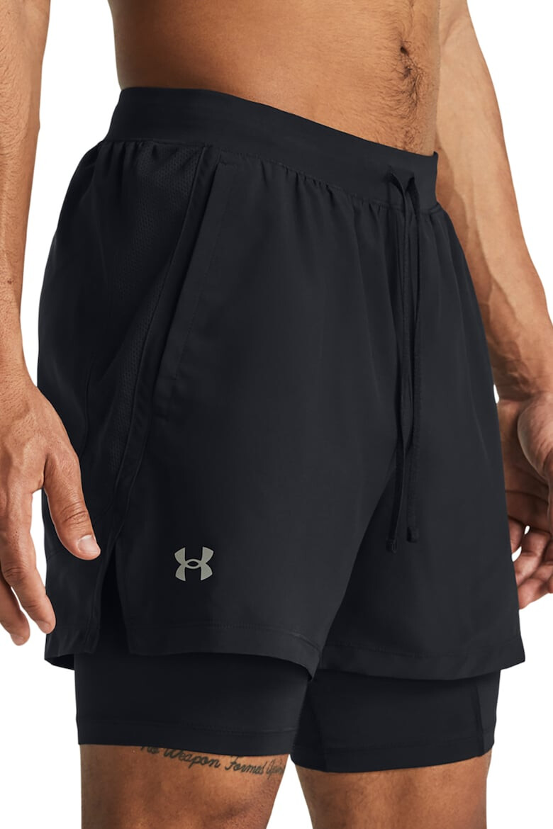 Under Armour Pantaloni scurti cu aspect 2in1 si buzunare oblice pentru alergare Launch - Pled.ro