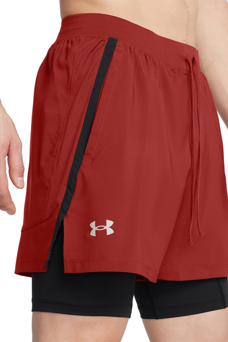 Under Armour Pantaloni scurti cu aspect 2in1 si buzunare oblice pentru alergare Launch - Pled.ro