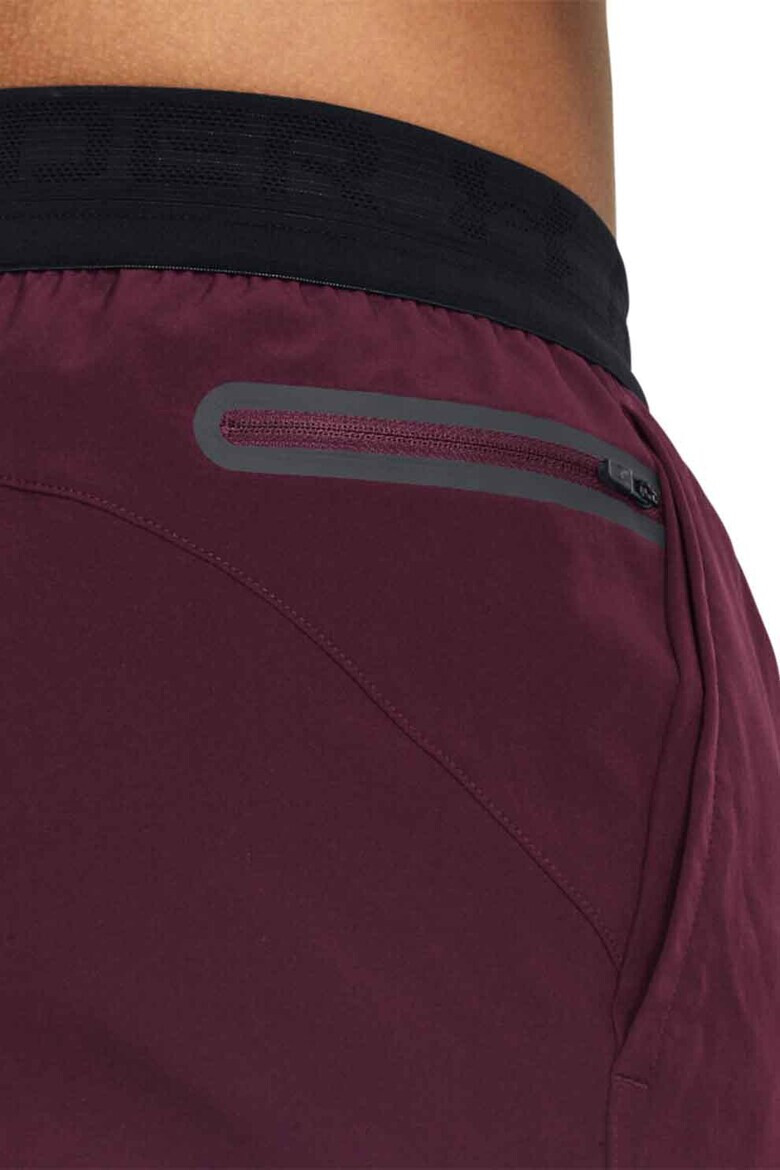 Under Armour Pantaloni scurti pentru antrenament Peak - Pled.ro