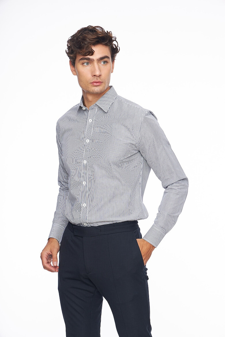 Vegea Camasa slim fit cu model cu dungi discrete - Pled.ro