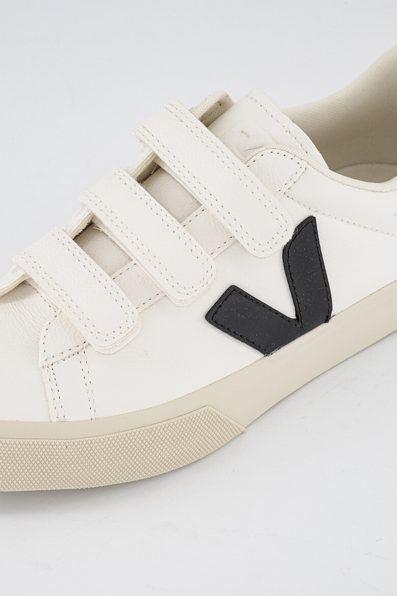 Veja Pantofi sport de piele cu velcro si insertii de piele intoarsa - Pled.ro