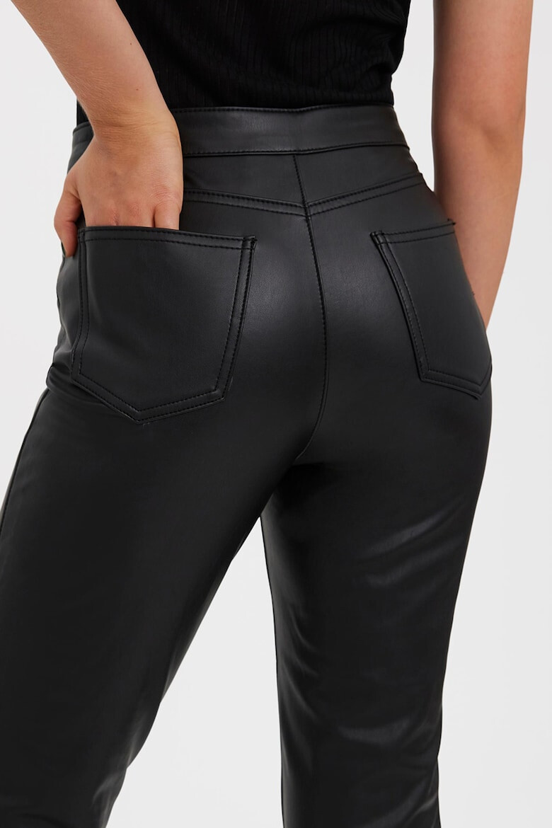 Vero Moda Pantaloni crop peliculizati - Pled.ro