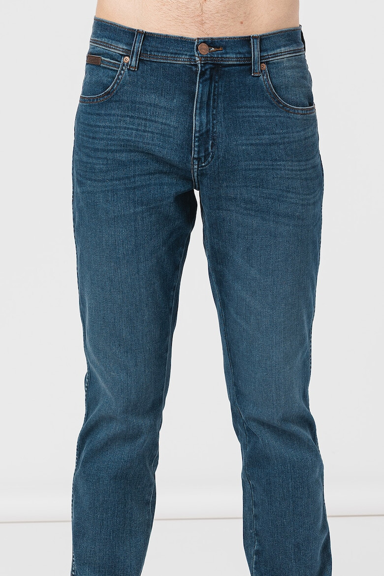 Wrangler Blugi slim fit cu aspect decolorat Silkyway - Pled.ro