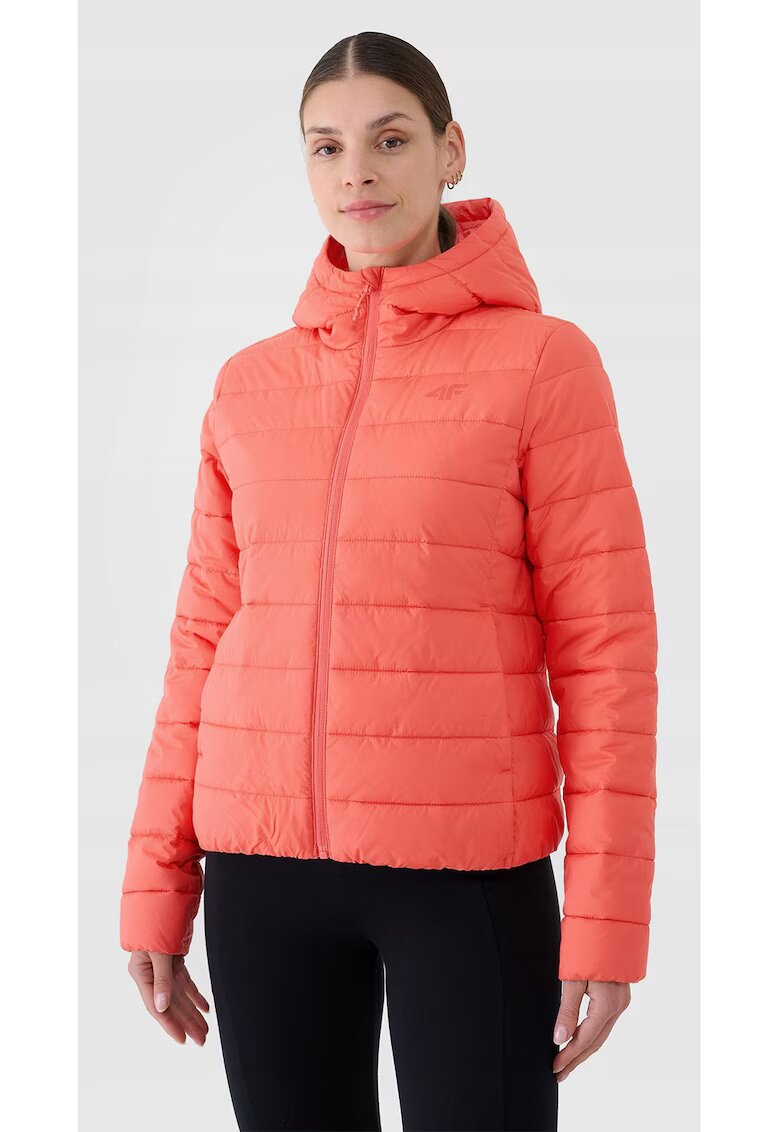 4F Jacheta de puf pentru femei - rosie - umplutura sintetica reciclata - design usor - gluga integrata - slim fit - sezon primavara-vara