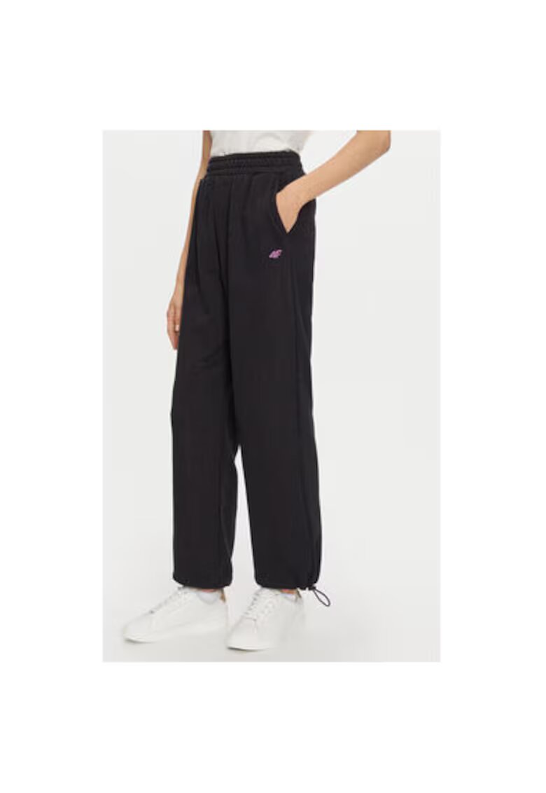 4F Pantaloni trening WAW24TTROF0839 Negru Loose Fit - Bumbac - Negru