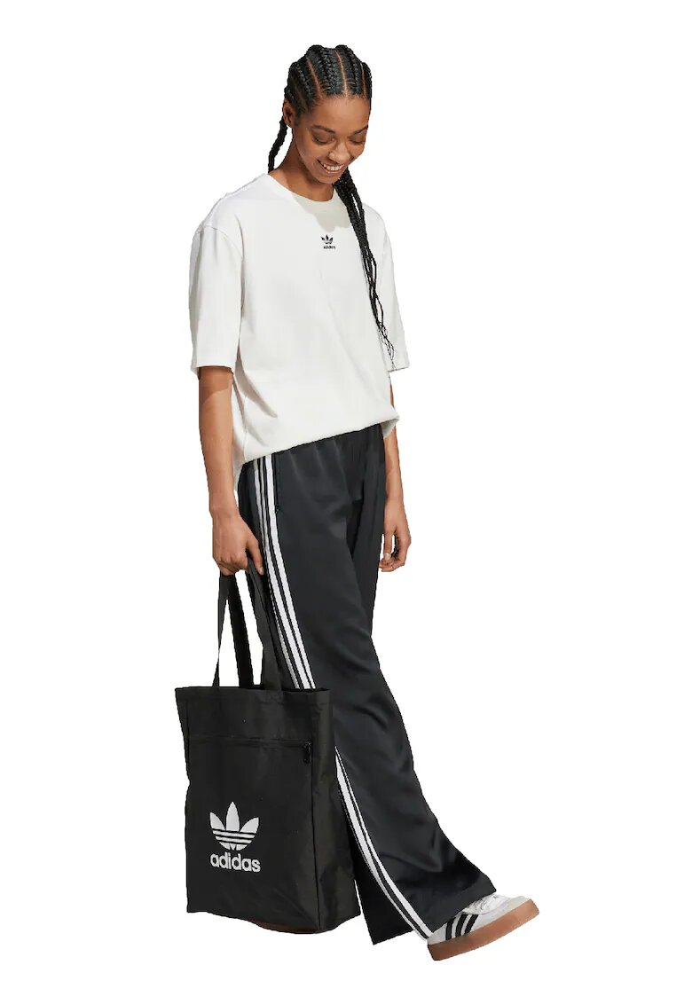 adidas Originals Tricou supradimensionat cu logo pe piept Essentials - Alb