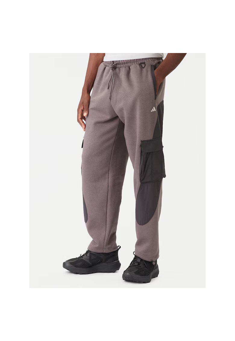 adidas Pantaloni barbati maro - trening -