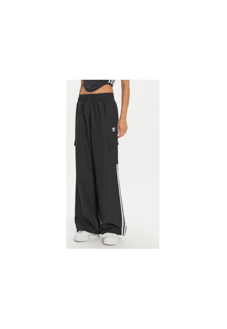 adidas Pantaloni de trening cu croiala ampla si buzunare laterale