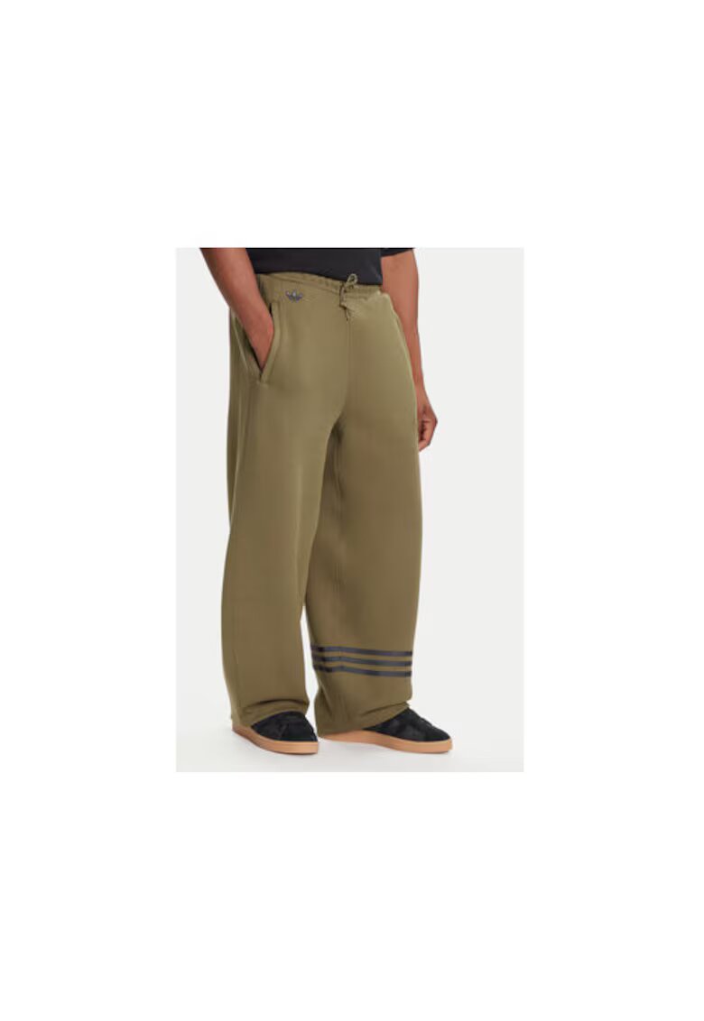 adidas Pantaloni de trening cu logo si snur