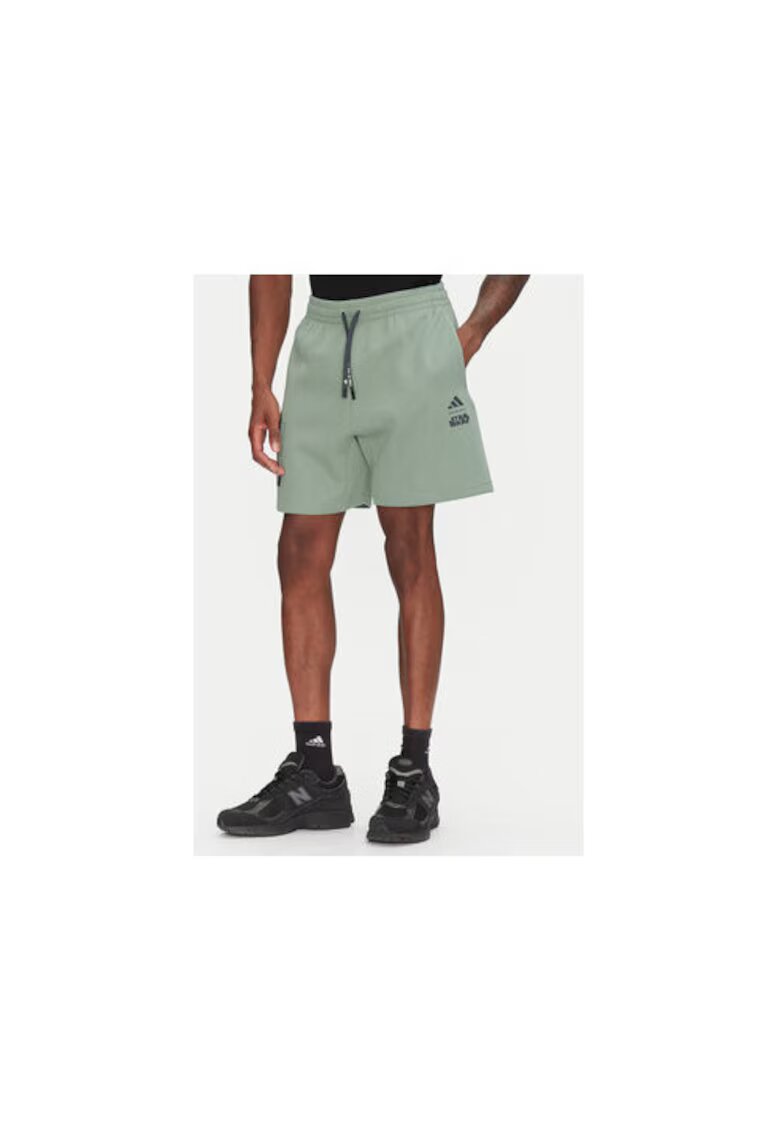 adidas Pantaloni scurti sport cu imprimeu Star Wars
