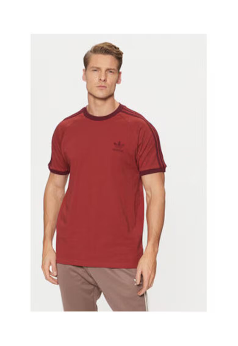 adidas Tricou slim fit la baza gatului cu logo mic - Rosu