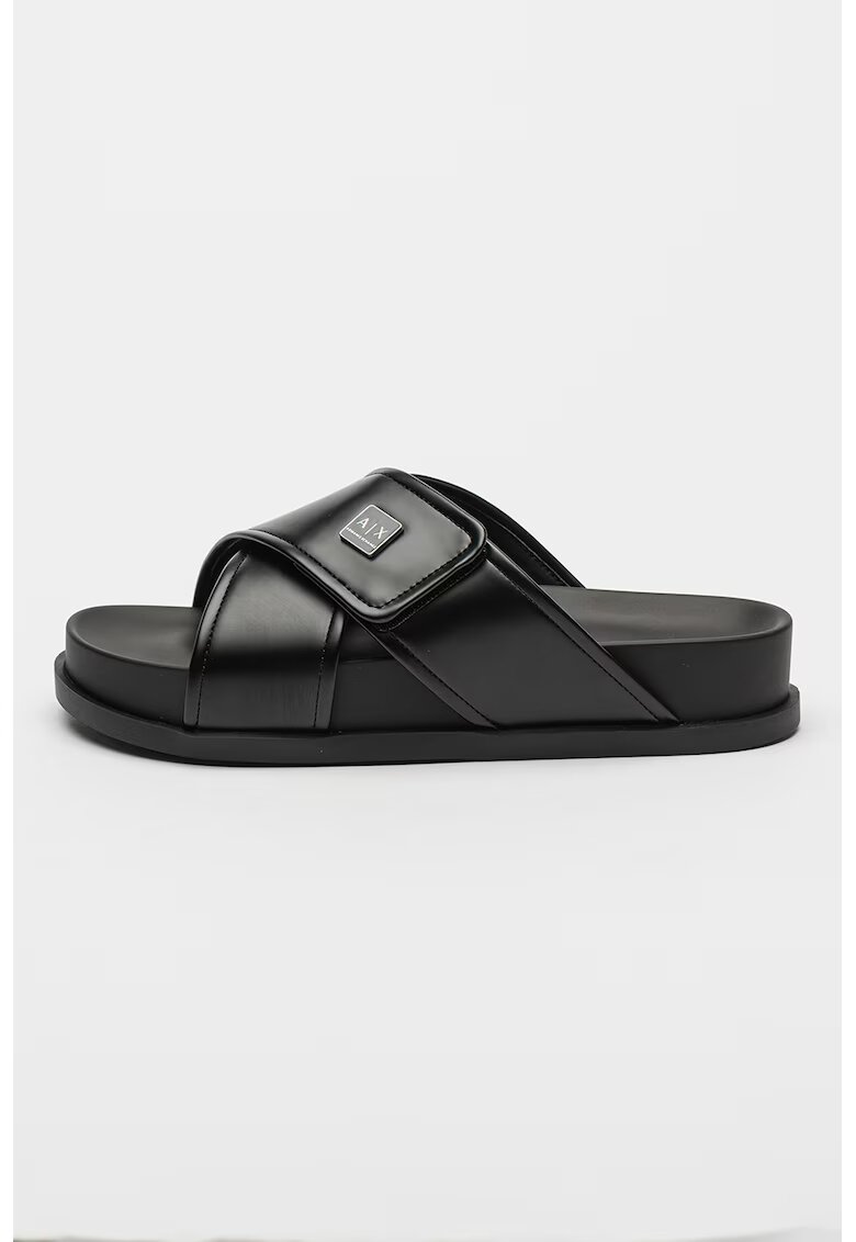 Armani Exchange Papuci cu logo metalic si talpa plata - Negru