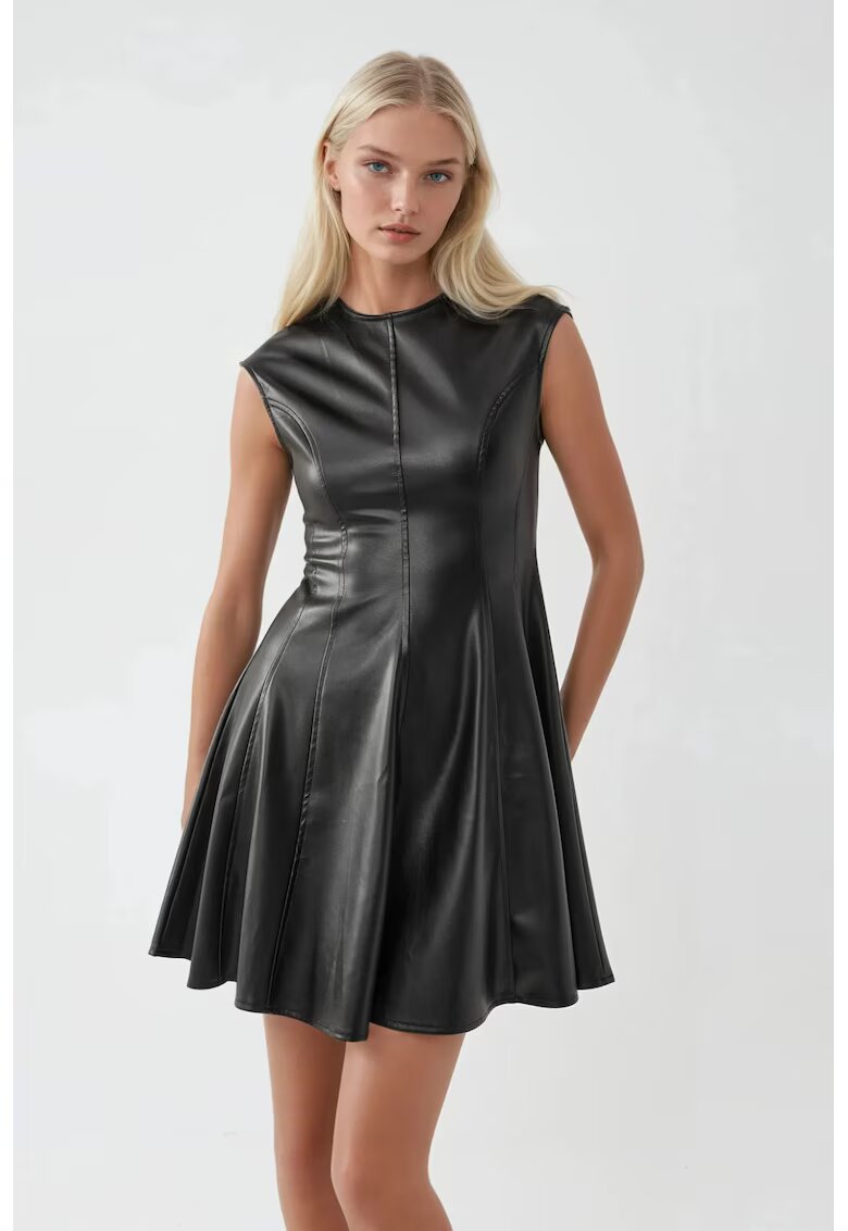 Busem Rochie mini - din imitatie de piele - neagra