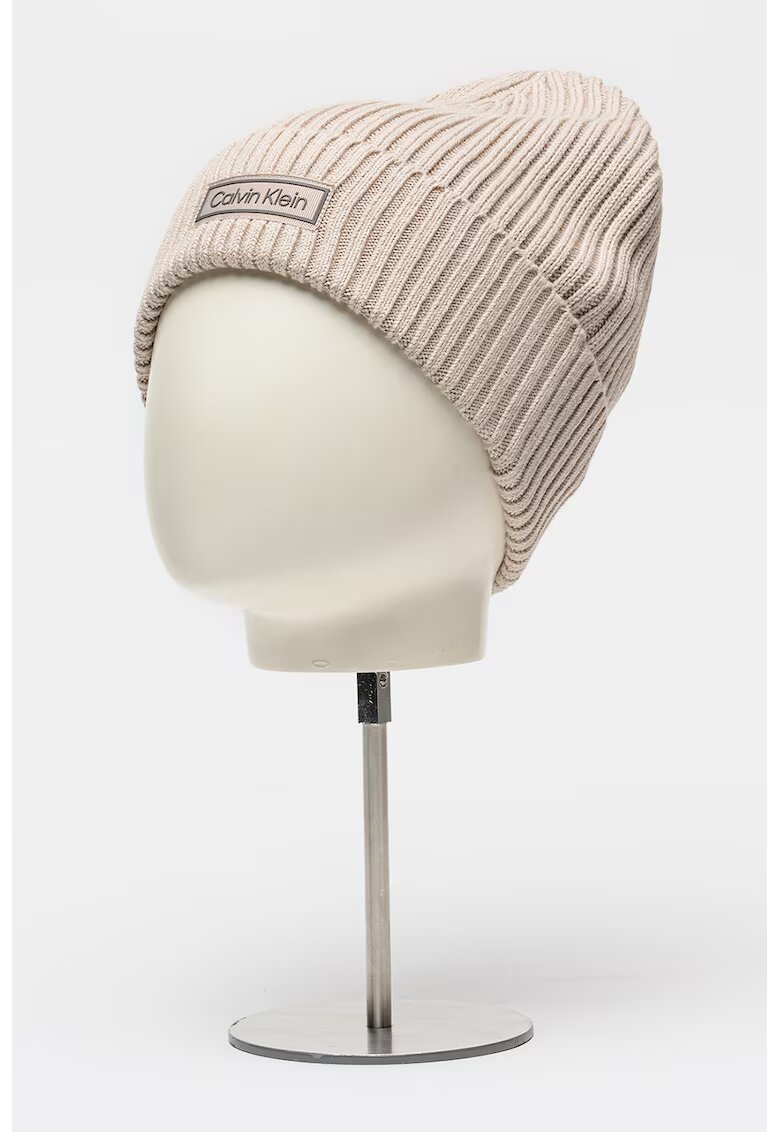 Calvin Klein Caciula striata cu logo - Maro taupe