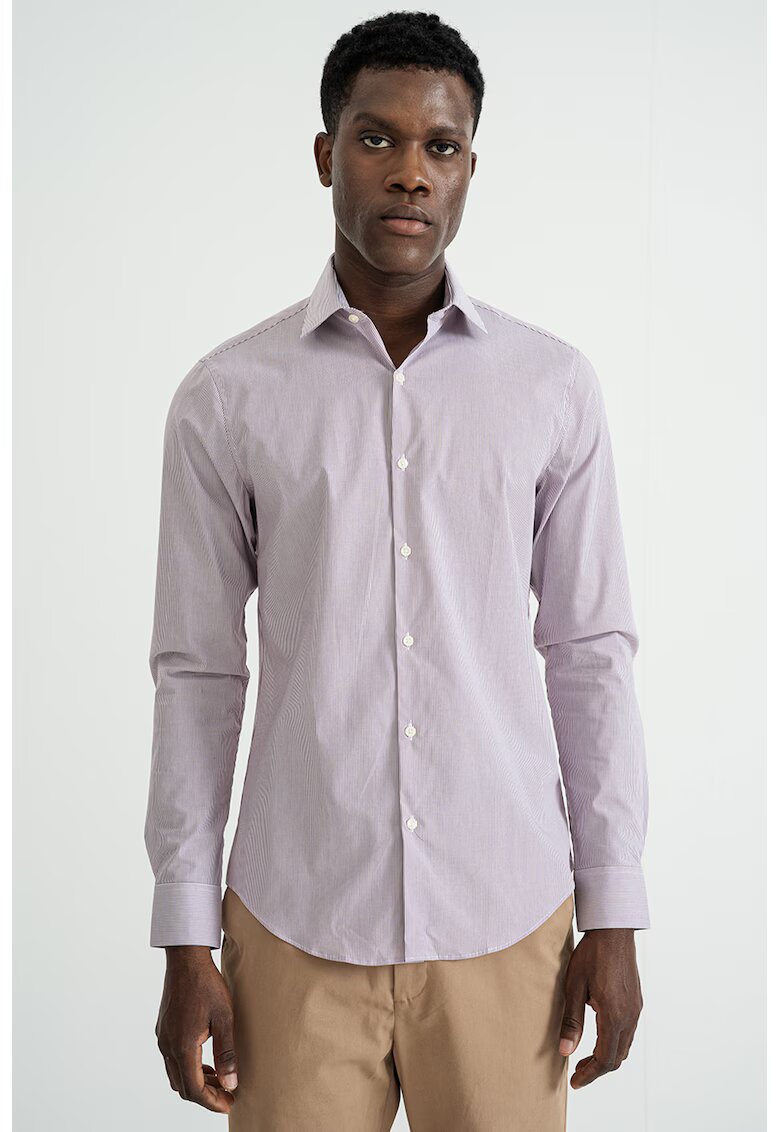 Calvin Klein Camasa slim fit cu model in dungi discrete - Alb/Roz zmeuriu