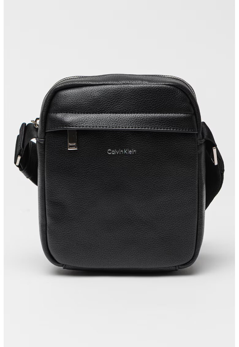 Calvin Klein Geanta crossbody de piele ecologica cu logo - Negru