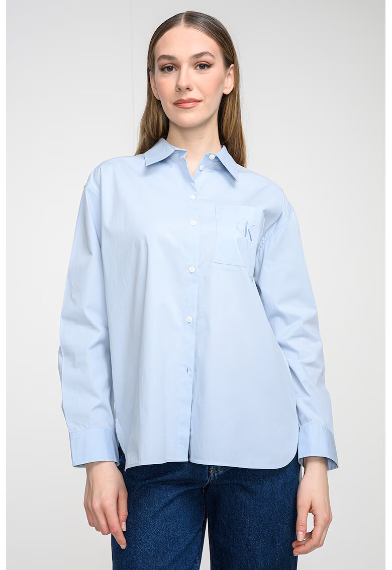 Calvin Klein Jeans Camasa lejera cu buzunar pe piept - Albastru deschis