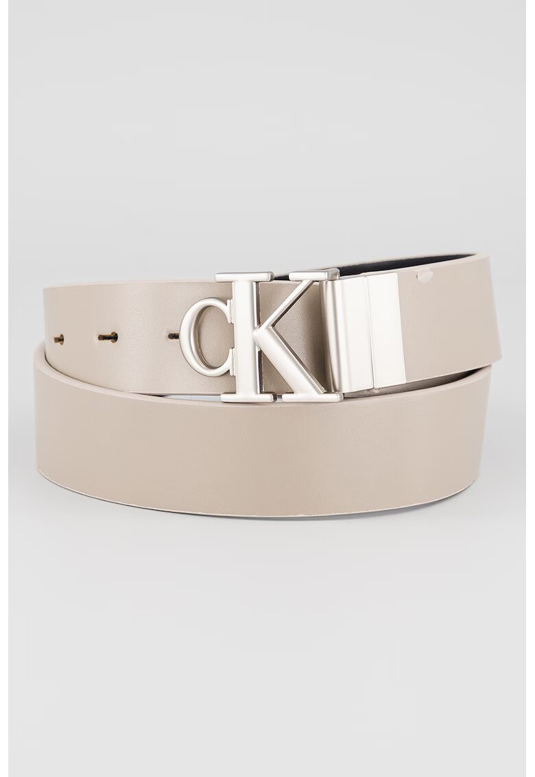 Calvin Klein Jeans Curea lata din piele cu logo metalic - Gri deschis
