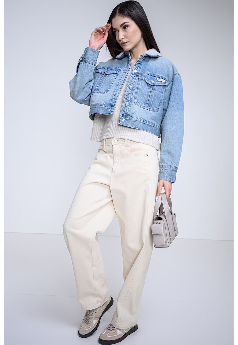 Calvin Klein Jeans Jacheta crop lejera din denim - Albastru deschis