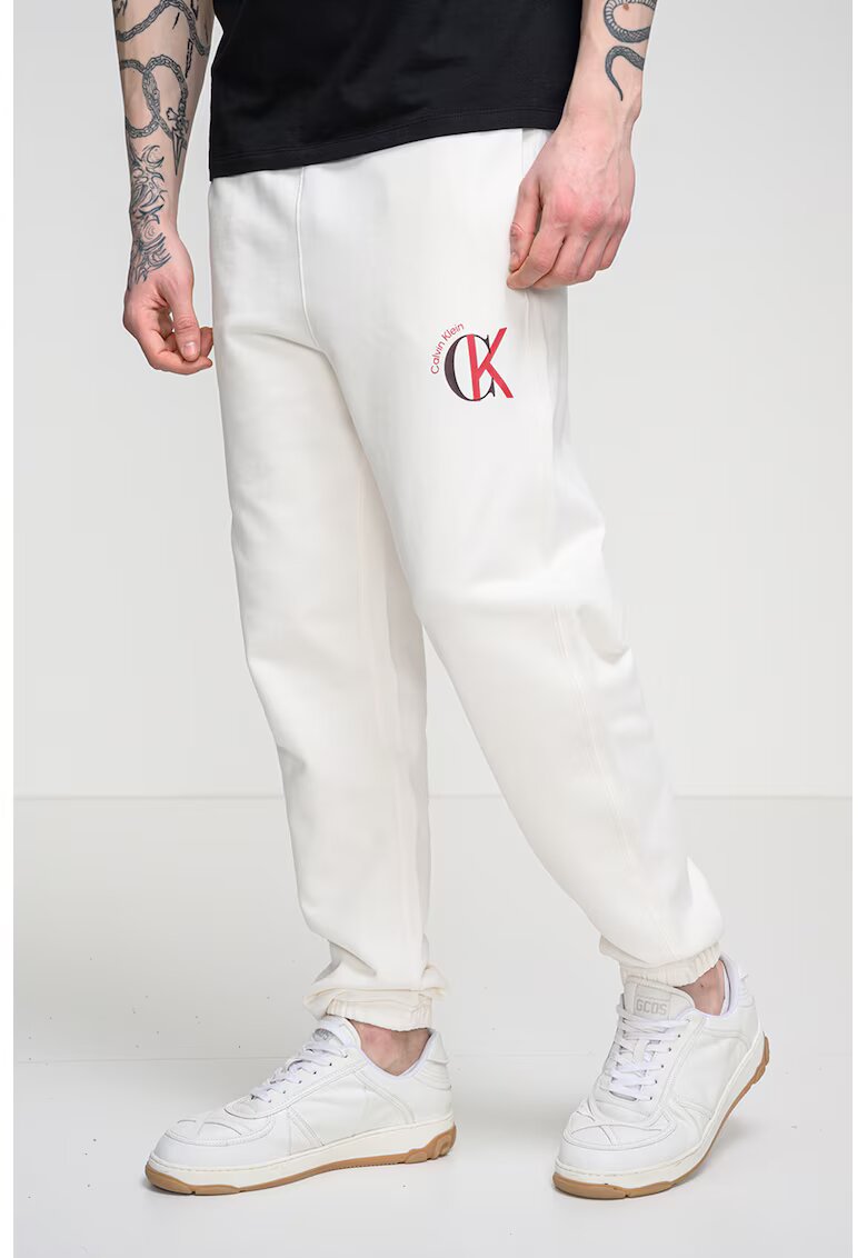Calvin Klein Jeans Pantaloni de trening cu talie elastica si logo - Alb