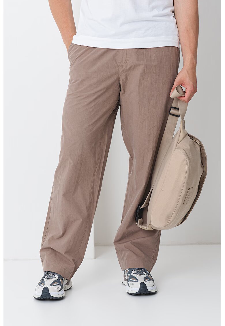 Calvin Klein Jeans Pantaloni drepti cu banda elastica in talie - Maro taupe
