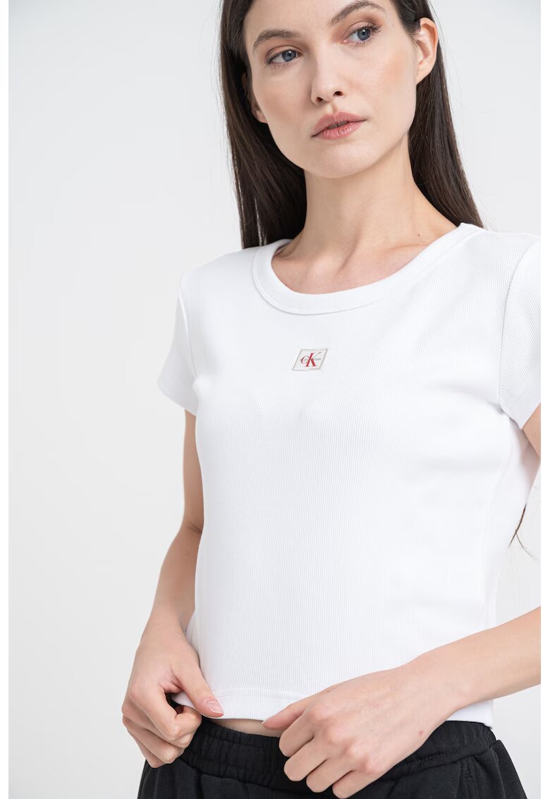 Calvin Klein Jeans Tricou crop cu croiala slim fit - Alb
