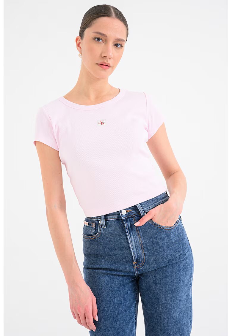 Calvin Klein Jeans Tricou crop cu croiala slim fit - Roz deschis