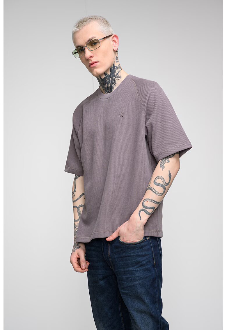 Calvin Klein Jeans Tricou striat cu maneci raglan - Maro taupe