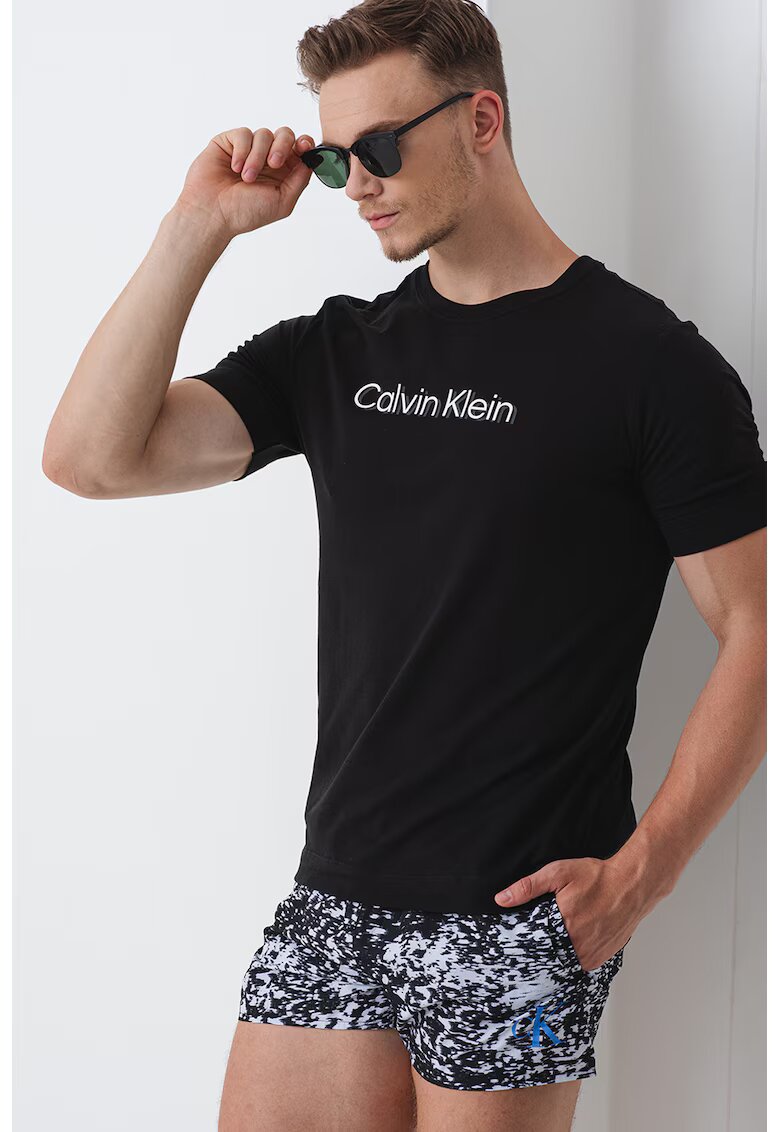 Calvin Klein Pantaloni scurti de baie cu model in carouri - Negru stins/Alb murdar