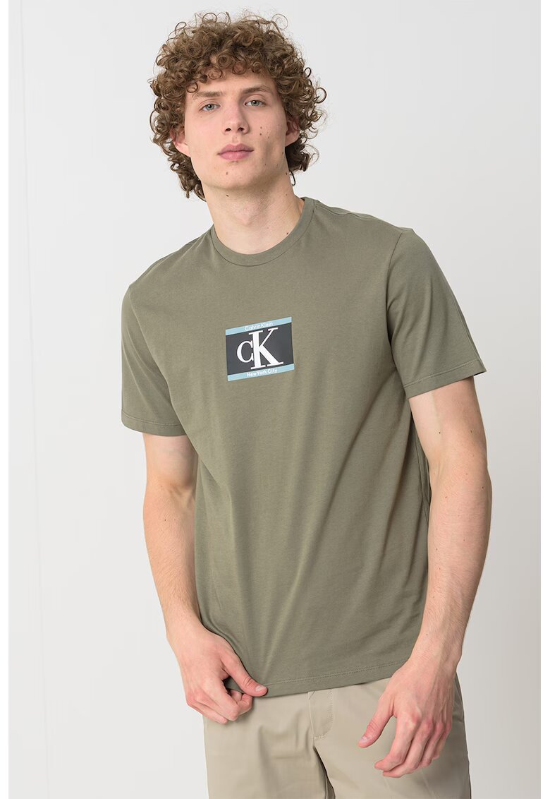 Calvin Klein Tricou cu imprimeu si decolteu la baza gatului - Verde feriga