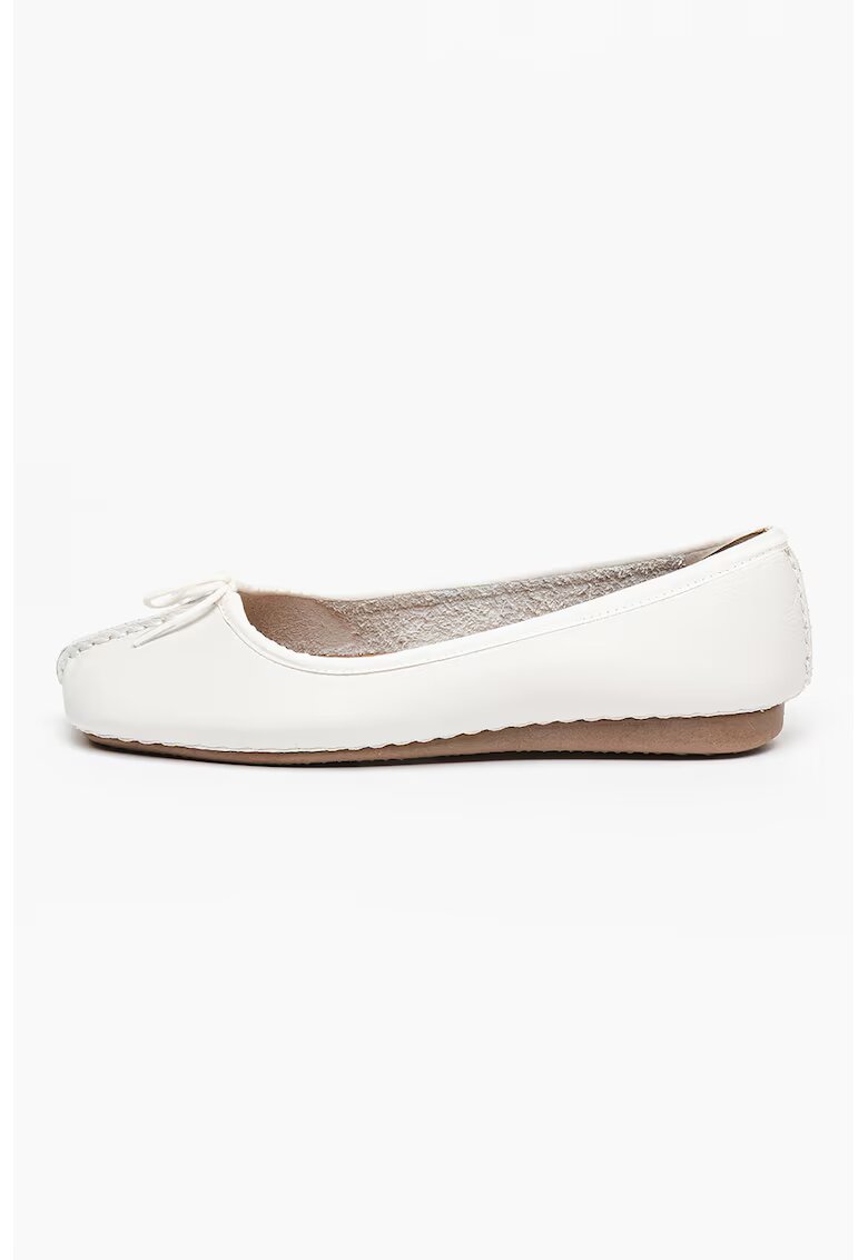Clarks Balerini cu detaliu cu funda Freckle Ice - Alb
